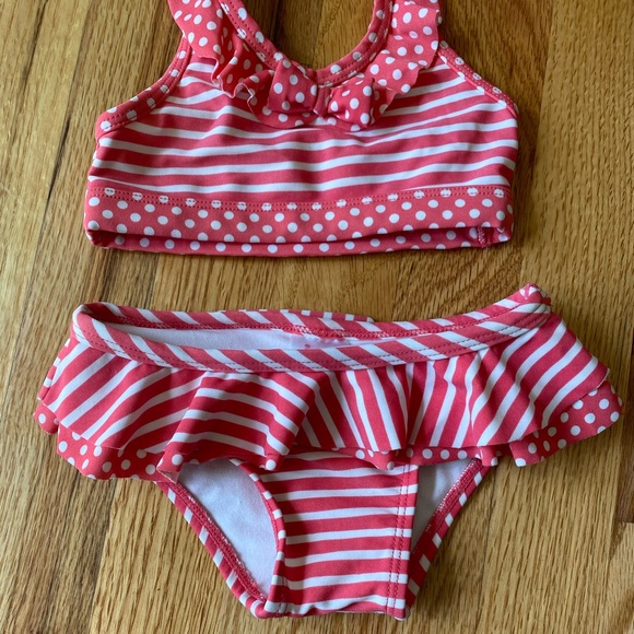 Swimsuit - Picture 3 of 8